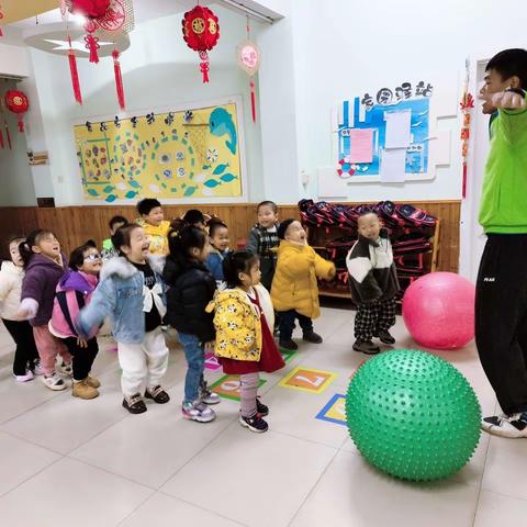 【快乐体智能，健康好体魄🍭】季宅幼儿园小一班体智能课本月精彩回顾