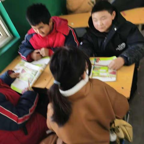 魏庄街道中心小学--小组合作学习