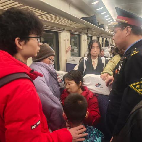 “天山雪莲”伴您行｜温暖与责任 救助暖心让旅途更安心
