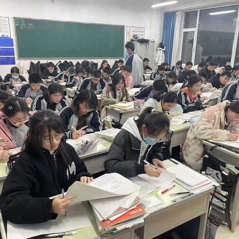 以静室中治学  方能得道于人间