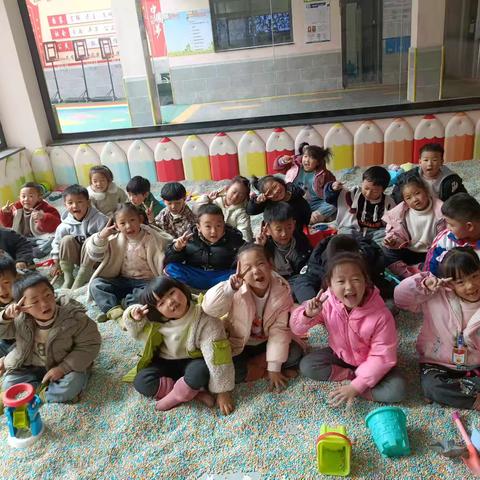 晨光凤翔幼儿园丰收四班小朋友第十、十一周的日常小碎片