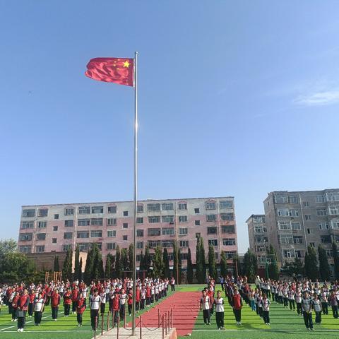 躬耕教坛守初心，强国有我担使命——新荣区第一小学校第41届教师节表彰大会