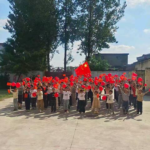2025年周营镇李口小学“童心向党、喜迎国庆”