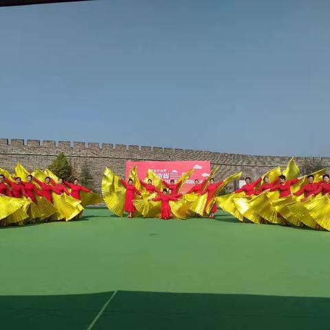 河南省社区运动会开封市赛区‘’广场舞(操)交流比赛‘’