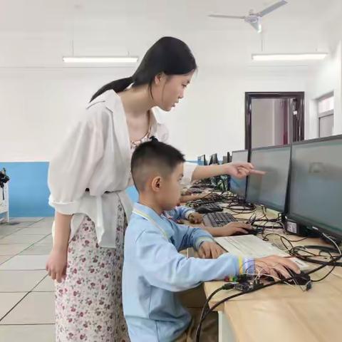 智启阳光未来 玩转灵动思维 ——赣州市白云小学“课后服务”掠影（二）