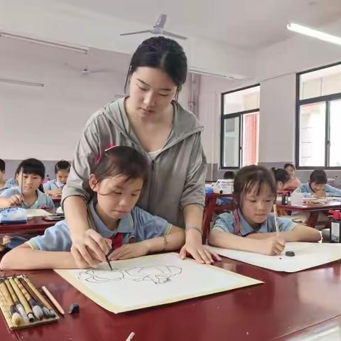 笔耕稚苗书创意 墨染童心画未来 ——赣州市白云小学“课后服务”掠影（三）