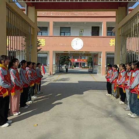 生命与爱同行，家校共育未来——驰硕教育集团感恩励志报告会走进王安小学