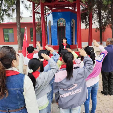 缅怀革命先烈，弘扬爱国精神——裴家庄小学烈士纪念日活动