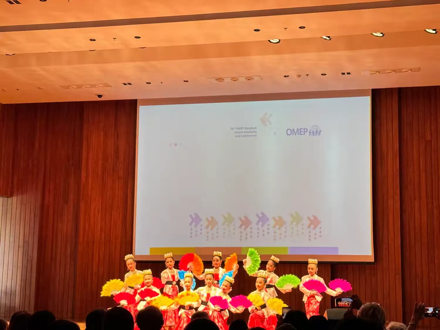 简篇-江苏师范大学团队参加第76届世界学前教育组织
(OMEP)国际学术研讨会