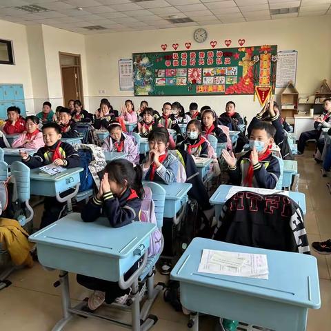 经典润年华 筑梦新时代 ——《402班演讲比赛》