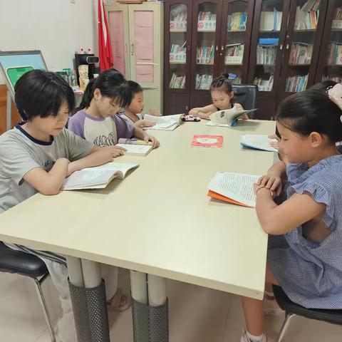 【双争进行时】户村镇牛叫河村 农家书屋溢书香 关爱儿童促成长