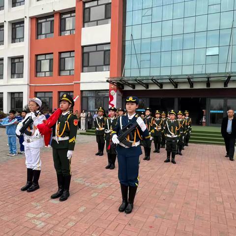 架玛吐镇中心校国旗护卫队  |  首次升旗仪式！