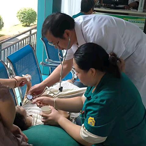 社区医疗紧急转诊：高效协作的生命通道