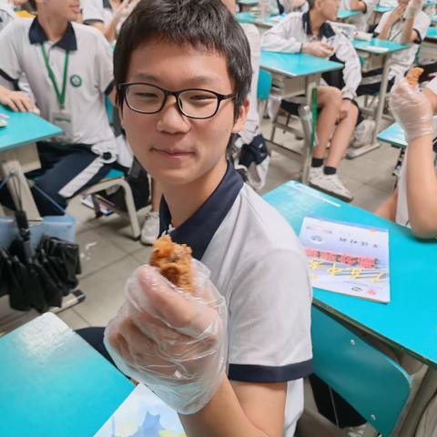 向阳而生，茁壮成长🌻