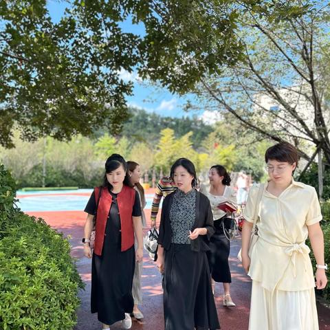 一场温暖的遇见——名师工作室送教留香园，共话成长“心”力量