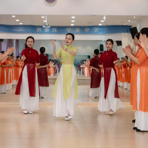 以旗袍为约，以优雅为盟——媄誉东方（原身所·浙江丽水莲都蓓蕾站）