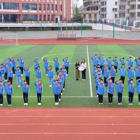 汨罗市正则学校六(2)班期末表彰大会