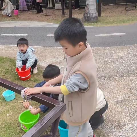 莺飞草长三月天