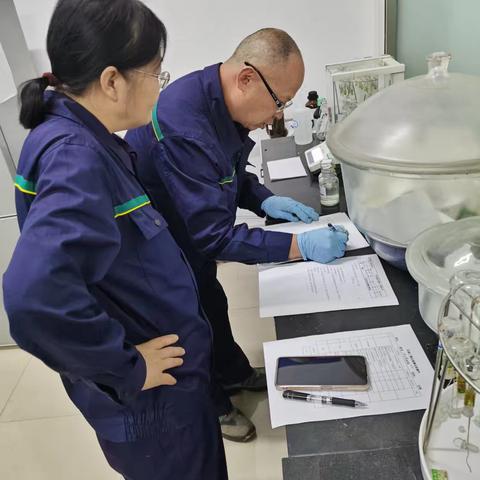 小小滴定台，竞赛大舞台