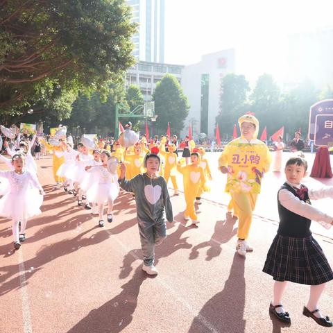 锻炼强体魄，运动促健康——深圳市龙华中英文实验学校2H班12月精彩活动剪影