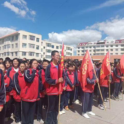 强化消防宣传,普及消防知识——左云县消防救援大队走进左云二中宣讲消防知识