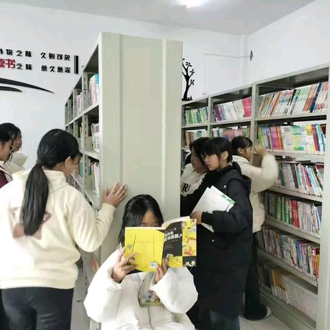 阅读悦美，共沐书香”——横路中小学开展图书借阅活动