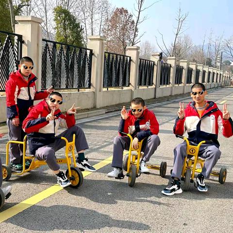 快乐不打烊，岁岁皆晴朗