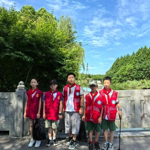 “红领巾爱家园”——观澜小学五(10)中队浪漫小队实践活动