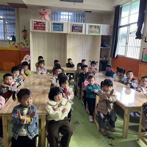 馨乐幼儿园小一班总结回顾