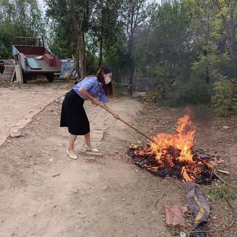 垃圾焚烧危害大，网格员制止除隐患