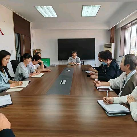 名师送教倾情相授教而有型  互学共研吸纳成长研而有信  --兴隆台区名师送教到校活动纪实