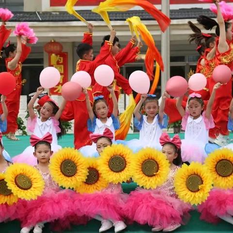 童梦启航 艺韵绽放——育萃中学第十二届校园文化艺术节