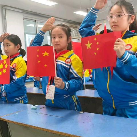 童心颂祖国 巧手创未来——记育萃中学迎国庆系列活动