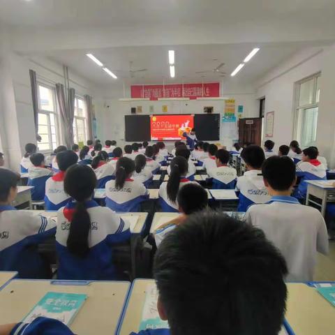 明月共赏，中秋快乐——濮阳市油田第五中学八年级12班中秋晨会活动