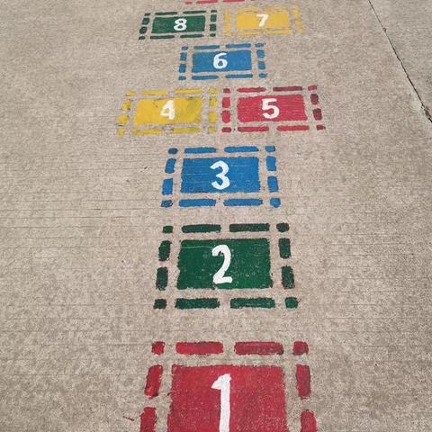 地面游戏，童趣乐园