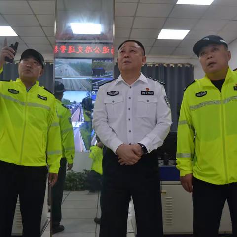 张慧勇副局长督导检查 开封高速交警“五一”交通安保工作