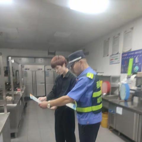 国庆假日我在岗，燕山城管坚守岗位保驾护航欢度佳节