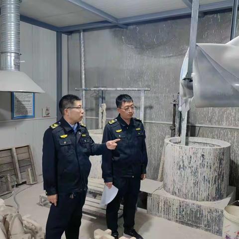 立即行动   舍小家为大家            环保铁军  双节战斗在帮扶一线