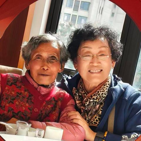 合肥相聚：与舅妈共度的温馨时光