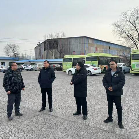 区交运局局长吴森督导检查交通运输行业安全防范工作