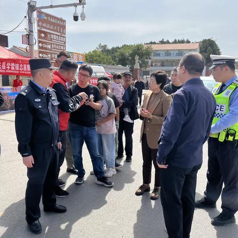 长治市文化市场综合行政执法队开展中秋、国庆两节假日期间执法检查