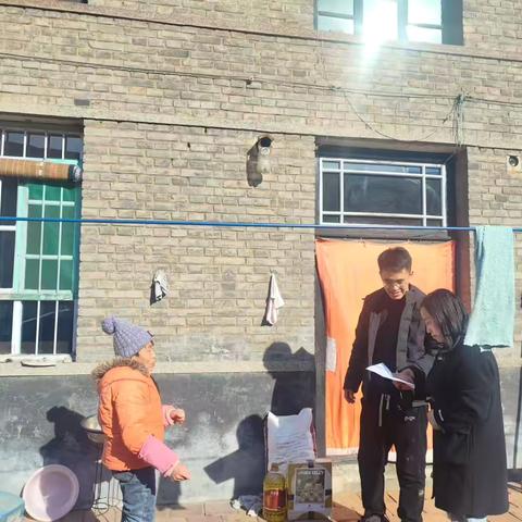 双岗村第二网格员李宁