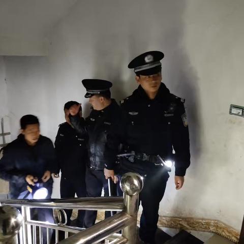 木果镇开展校园周边环境治理