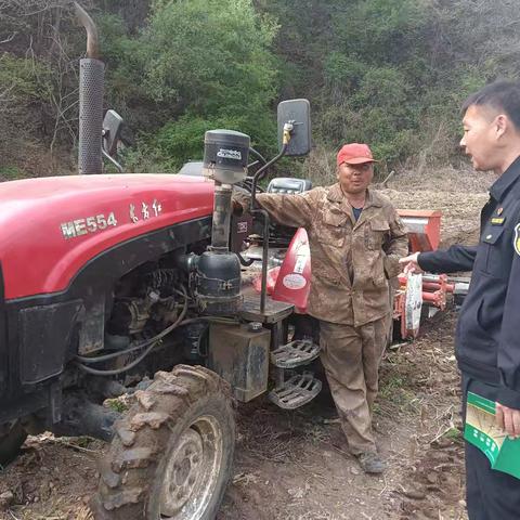 一线问安全 田间话平安——清原县农业执法为春耕“保驾护航”