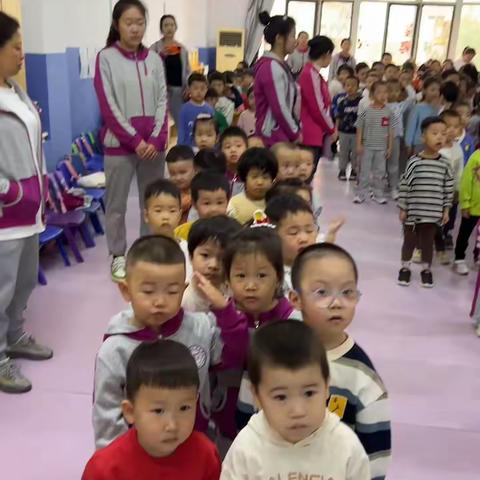 知睿尔幼儿园托一班四月第三周精彩回顾