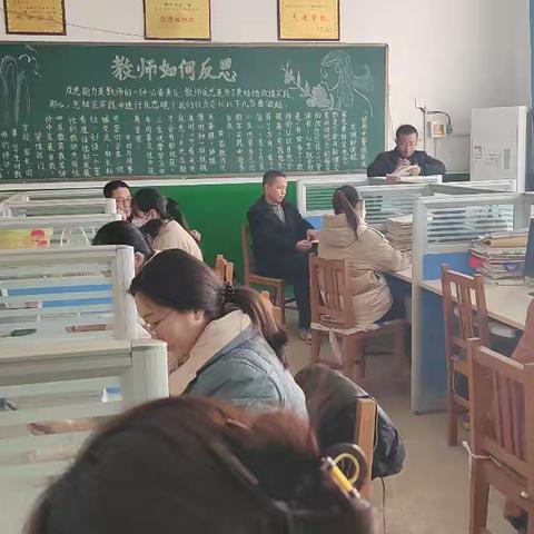 【春雨润桃李 指导促发展】 ——梁集镇中心校领导莅临梁集小学指导教育教学工作