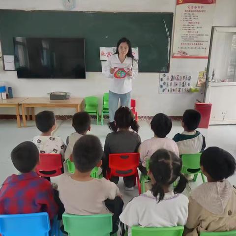 清平镇中心幼儿园语言领域讲述活动—《魔法奶奶的电话》二次磨课