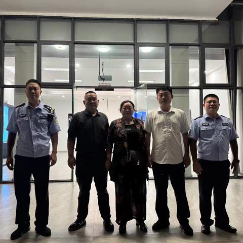 蓝天飞翔的简篇