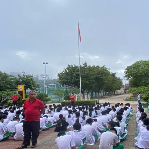 “花好月圆迎中秋，欢天喜地庆国庆”——岭口中学第三周实习记