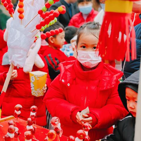 👶🏻萌娃赶集，“庙”趣横生🧨西安市碑林区品格华豪丽晶幼儿园迎新年特别活动